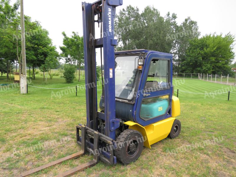 Komatsu 2, 5T targonca