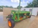 Amazone D9 4000 disc seed drill