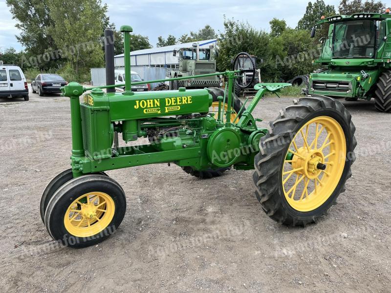 John Deere Model-B Unstyled