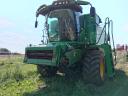 John Deere T660 combine