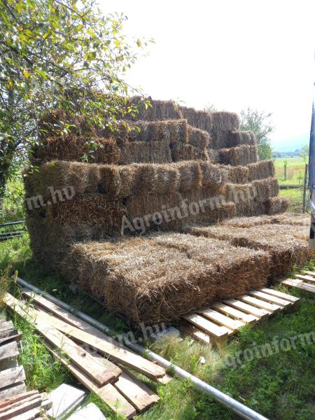 Straw bale cube, spelt straw