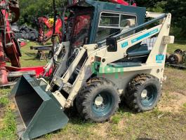 Locust 750
