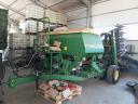 John Deere 740A seed drill