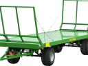ÜBER DEN ZWEIACHSIGEN BALLENTRANSPORTER-ANHÄNGERSATZ PRONAR T022