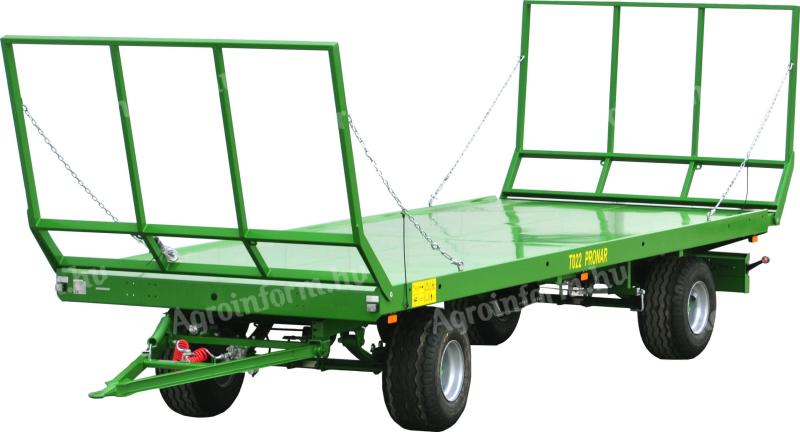 ÜBER DEN ZWEIACHSIGEN BALLENTRANSPORTER-ANHÄNGERSATZ PRONAR T022