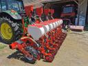 Agrional 8, 45 cm row spacing soy spreader with micro granular spreader