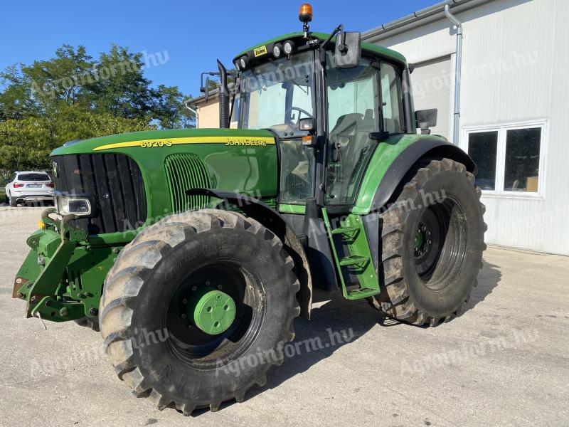 John Deere 6920S