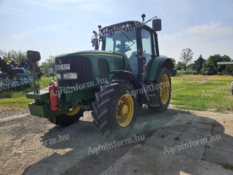 John Deere 6520 s mechanickým podavačem! 4 ks SCV