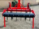 2 and 3 knife soil spreader