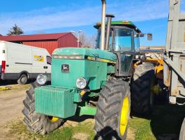 John Deere 4650 traktor