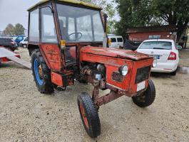 Zetor 5611-piros rendszám