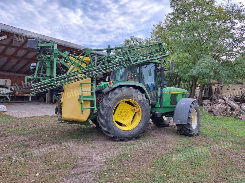 John deere 1200liter/18m függesztett szántóföldi permetező sebességarányos kijutattás