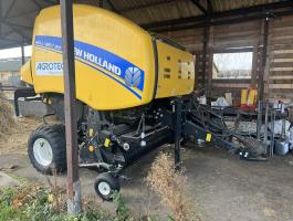 New Holland Roll-Belt 150 Cropcutter szecskázós újszerű bálázó