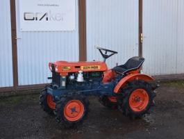 Kubota B6000 japán kistraktor, 11 LE, 4WD