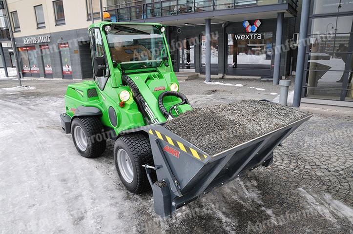 Avant 735 típusú rakodógép,  rövid szállítási határidővel