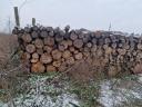 Trockenes Akazienholz zu verkaufen
