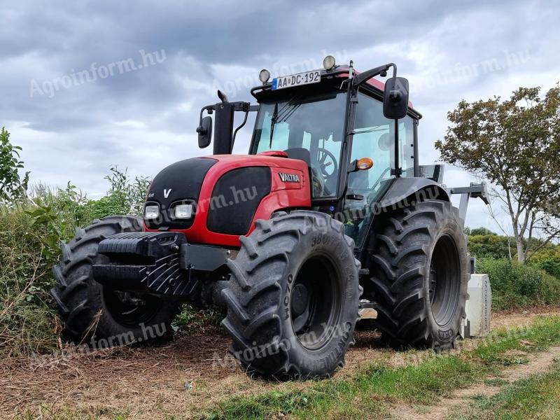 Valtra A93