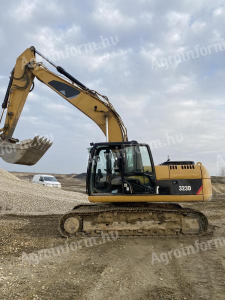 CAT 323 D Bagger zu verkaufen