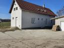 Bauernhof mit Legehennentechnik zu verkaufen, inklusive 10 ha Ackerland