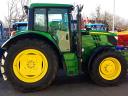 Ciągnik John Deere 6115M