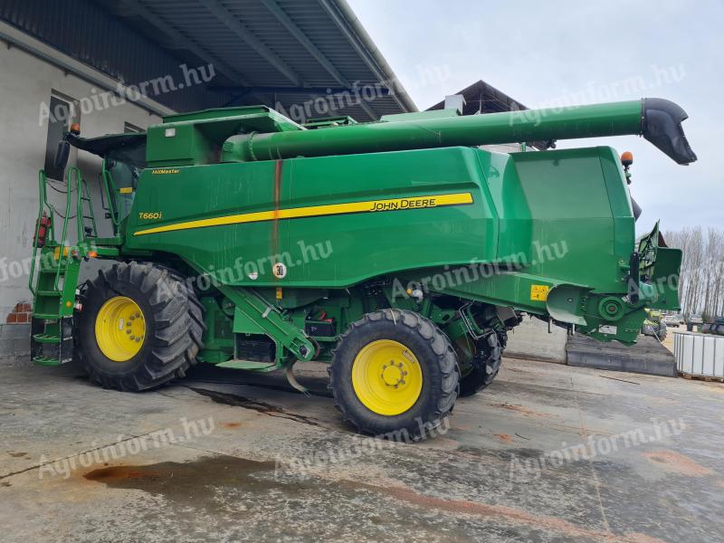 Combină de recoltat John Deere