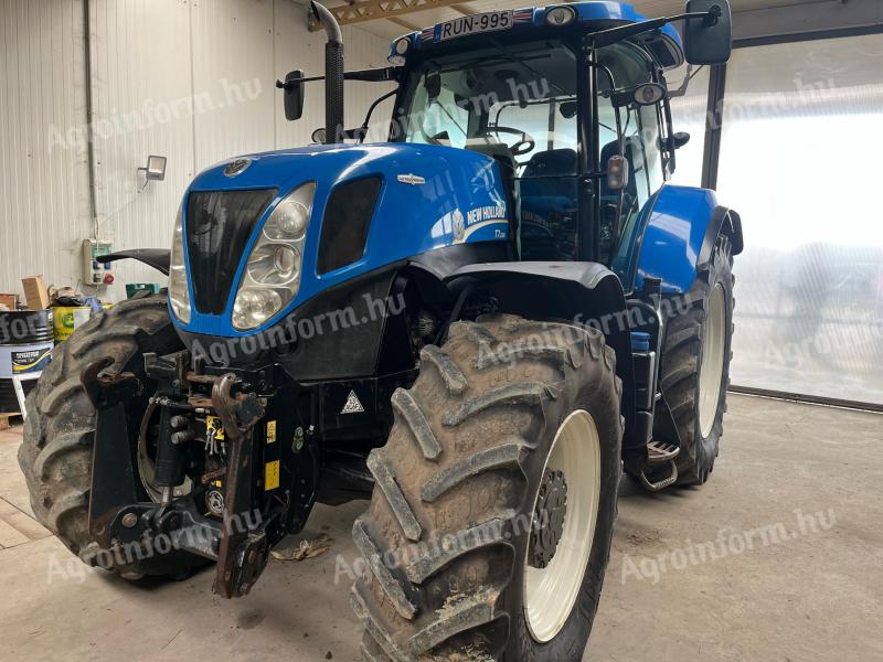 New Holland T7.235 AC