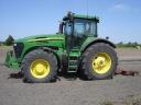 John Deere 7920 traktor