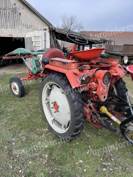 Traktor RS09 eladó