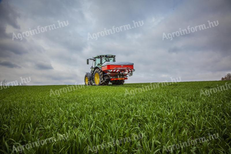 KUHN | AXIS 30.2 W viseći rasipač gnojiva