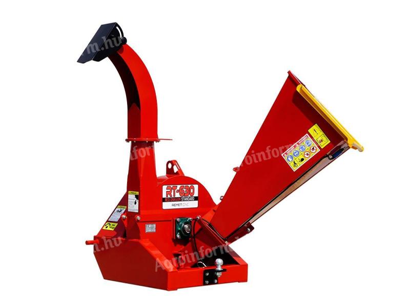 REMET RT630 tractor driven (TLT) disc chipper action! Gratis with home delivery