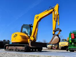 JCB 8080 gumiláncos kotró (2006)