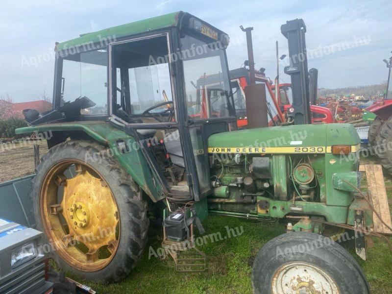 John Deere 2030, 4 cylinder tractor