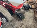 Massey Ferguson 8106 TSB vontatott szemenkénti vetőgép