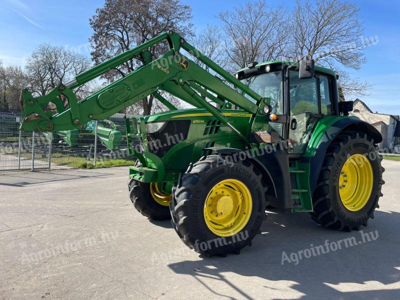 John Deere 6150M homlokrakodós traktor