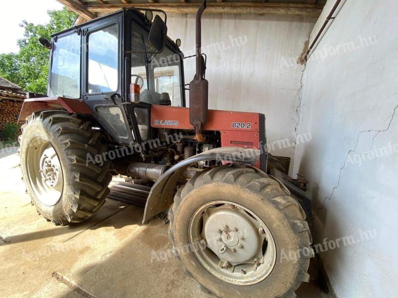 MTZ Belarus 820.2 traktor