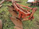 Seed drills, combines, ploughs, etc. for sale