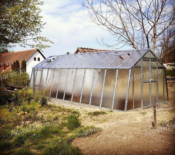 Variant L6 type greenhouse immediately from stock