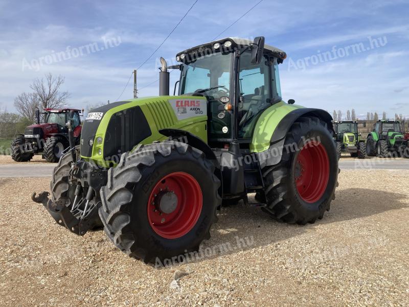 CLAAS AXION 840