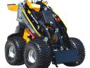 GIANT GS900 mini skid steer loader