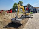 Mini rotary excavator with lockable cabin - Eurotrac HE28-C