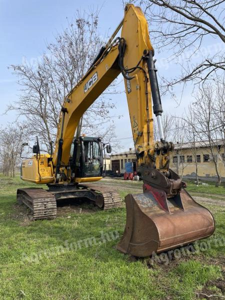 JCB js 220 lc