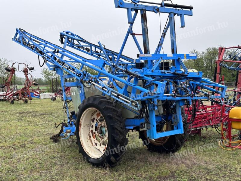 Berthoud 2000/24 chemical spraying source, Kertitox, Hardi.