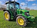 John Deere 5090R + Ikerkerék szett 90% Goodyear