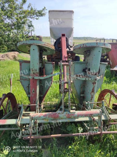 Hassia potato planter for sale