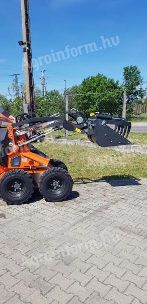 CAST Worky Quad mini încărcător cu furcă de gunoi de grajd ÎN STOC