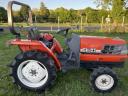 Kubota 25 HP manuálny japonský traktor, malý traktor 2 nové predné pneumatiky, doprava zdarma