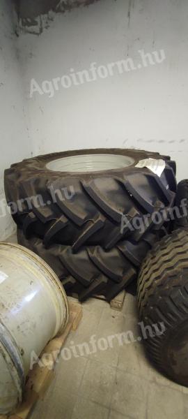 Prodajem 2 felge Mitas 460/85 R 30.