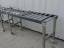 Roller conveyor.