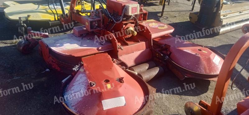 Cultivator pe rând Humus VO3500