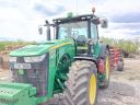 Prodajem traktor John Deere 8320R.